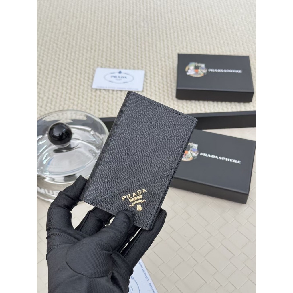 พร้อมส่ง (1:1 Hi end grade) กระเป๋าตังค์+บัตรแบบพับ 2 ตอน Bi-Fold Saffiano Card Wallet