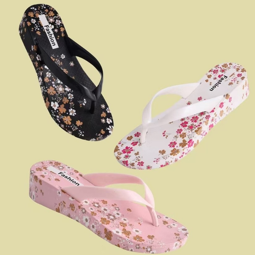 รองเท้าแตะผู้หญิงรุ่นใหม่ พิมพ์ ดอกไม้ Anti-Slip Wedge Flip-Flops
