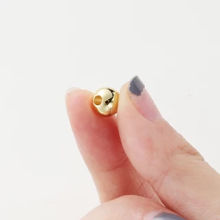 100 ชิ้น ลูกปัดทองแดง ชุบทอง 18K สําหรับสร้อยข้อมือ DIYลูกปัด 2/2.5/3/4/5/6/8mm