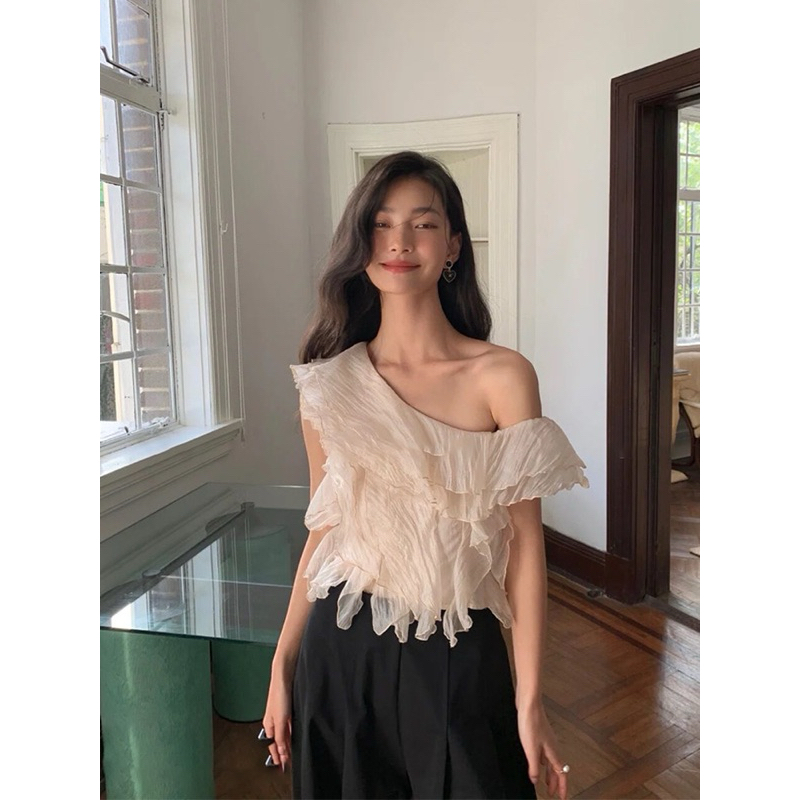 🥀Haven._ Ruffle shirt