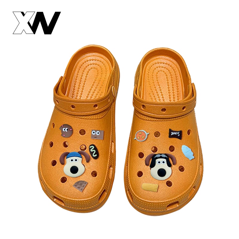 XWbrand พร้อมส่งมาก รองเท้าแตะแฟชั่นหัวโตรุ่นนี้มีปุ่มนวดเท้าด้านในใส่สบายเท้ามากๆเสริมส้นให้เก๋ๆพอน่า พลาดแล้วพลาดเลยนะ