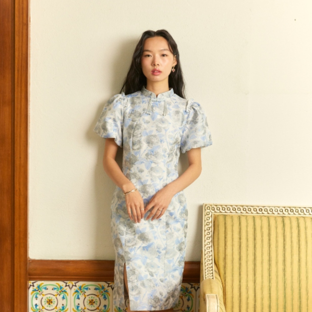 La Mignonne (XS-4XL) Paris Quinn Dress เดรสใส่ทำงาน ใส่เที่ยว งานคอจีนแขนบอลลูน ผ้าแจ๊คการ์ด ชายกระโปรงผ่าข้าง