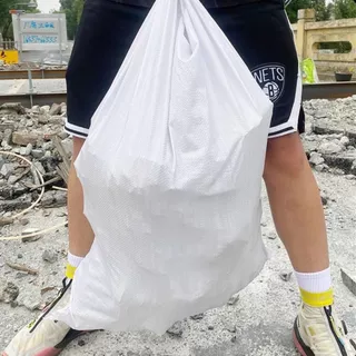 ถุงกระสอบเขียว-ขาว เป็นกระสอบใหม่ เหนียว ทน รับน้ำหนักได้ดี มีหลายขนาดให้เลือกใช้