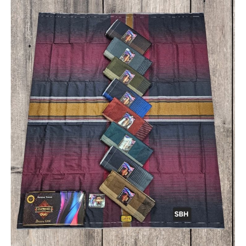 Sarong for men's ผ้าถุงผู้ชาย ผ้าโสร่งอินโดนีเซีย ตรา AL HILAL/Zamrud Gold ขนาด มาตรฐาน