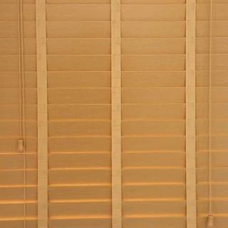 มู่ลี่กันน้ำ มู่ลี่ PVC Faux Wood - FX1003 Natural Color สีธรรมชาติ ลายไม้ ขนาดใบ 50mm.