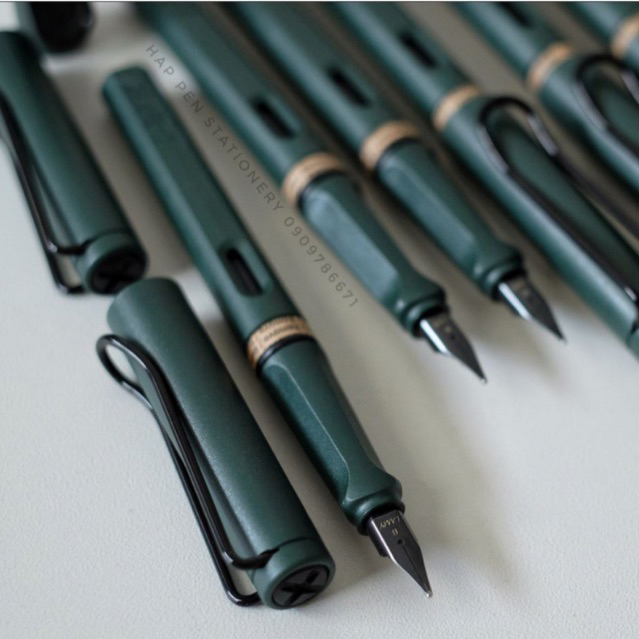 **แบบเซต พร้อมส่งค่ะ**สีเขียวด้าน Lamy Safari Matte Green Limited ปากกา ลามี่ สีเขียวด้าน คลิปดำ ลิมิเตต 2022