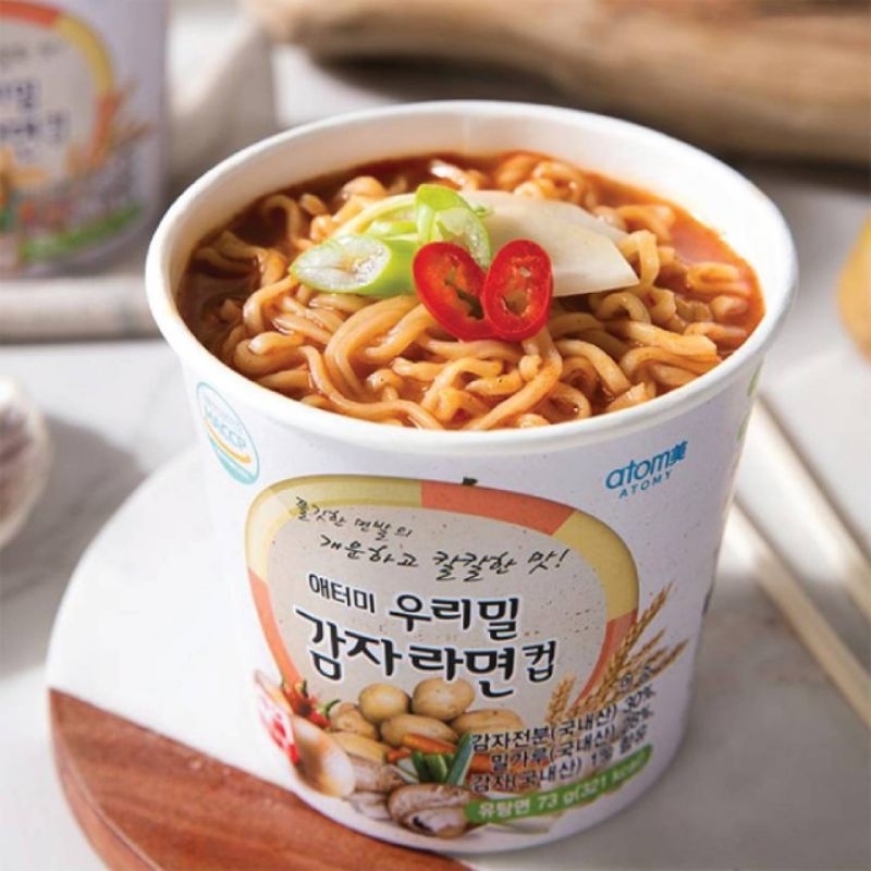 Potato ramen cups instant noodle (Made in Korea) 1 กล่อง 18 ถ้วย