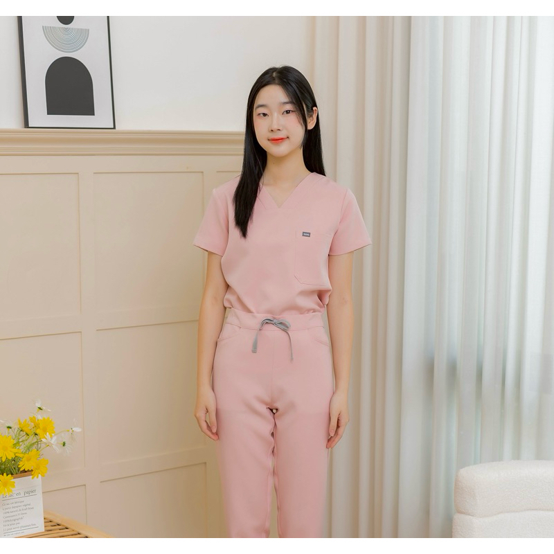 Tang scrub รุ่น No.04 Chill Pink ผ้านุ่ม ยืดหยุ่น ใส่สบายระบายอากาศได้ดีเหมาะสำหรับบุคคลากร