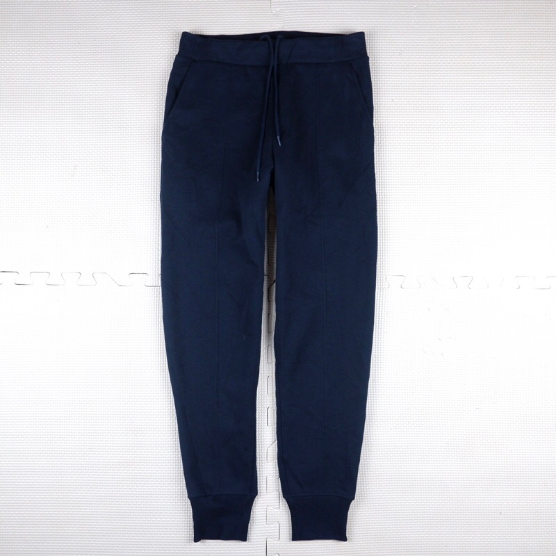 กางเกงวอร์มผู้หญิงบุขน Uniqlo สีดำ ไซส์ S เอว 27-30 สพ 36 ยาว 35.5 เป้า 10.5 ปลายขา 4.5