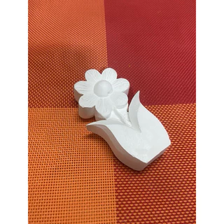 ปูนปลาสเตอร์ดอกไม้ระบายสี