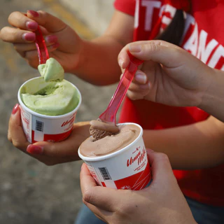 [จัดส่ง กทม.ปริมณฑล] ไอศกรีม อืมม มิลค์ ขนาด 85กรัม ไอศกรีมนมสด ไอติม