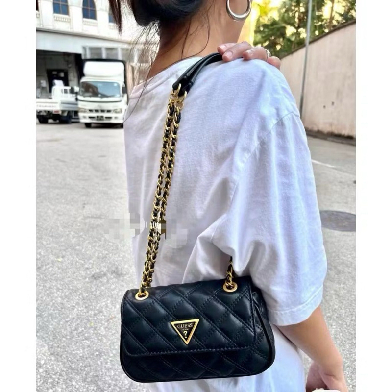 พร้อมส่ง🎉กระเป๋าสะพายข้างguess งานแท้outlet  สะพายไหล่