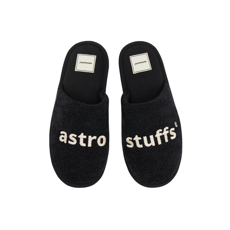 SLIPPERS (BCI cotton and polyester slippers.)