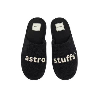 SLIPPERS (BCI cotton and polyester slippers.)