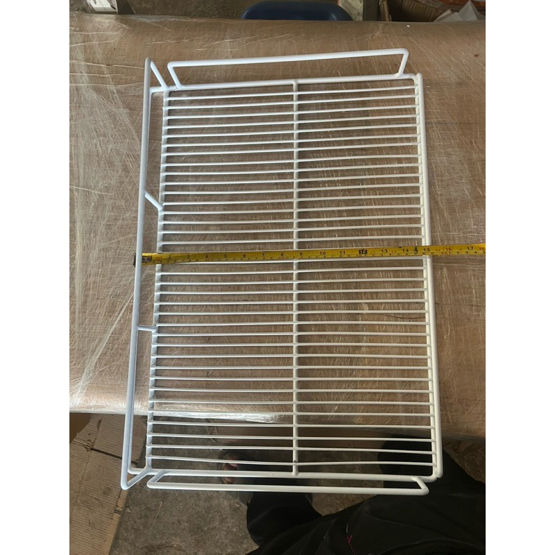 ตะแกรงตู้แช่ ชั้นวางสินค้าตู้แช่เย็น ชุบพลาสติก ขนาด 39x53 ซม. แผงตู้แช่เย็น สีขาว