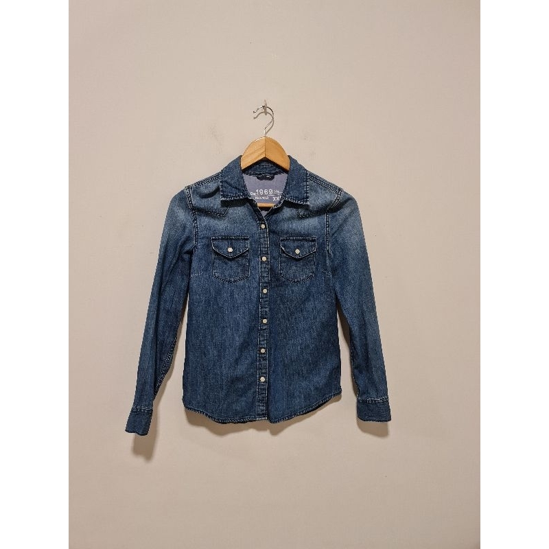 GAP เสื้อเชิ้ตยีนส์ Size XXS
