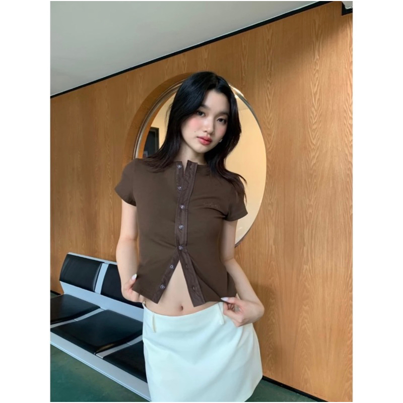 stylist สีน้ำตาล Otter Ribbed Top by Stylist