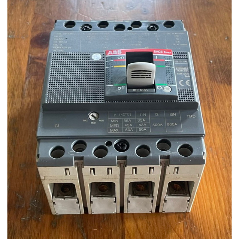 ขาย เมน เบรกเกอร์ 4 โพล เอบีบี 32-40-50-63 แอมป์ Main Breaker ABB XT1S ,XT2S ,XT2H 160 = 32-40-50-63