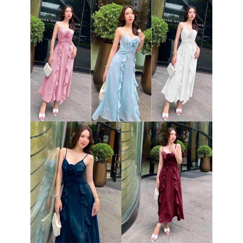 ชุดเดรสยาวราตรี ออกงาน อกแต่งดอกกุหลาบ ผ้าชีฟองแต่งระบายเกลียวยาว งานมีซับด้านใน สวยไฮสุดๆ