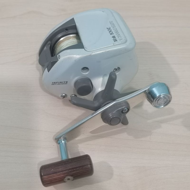 รอกเบท Daiwa super dynamic x 200i