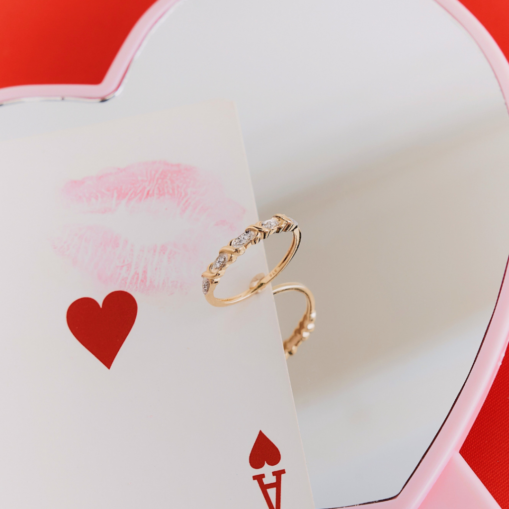 Hug and Kiss Ring เเหวนทอง9เค