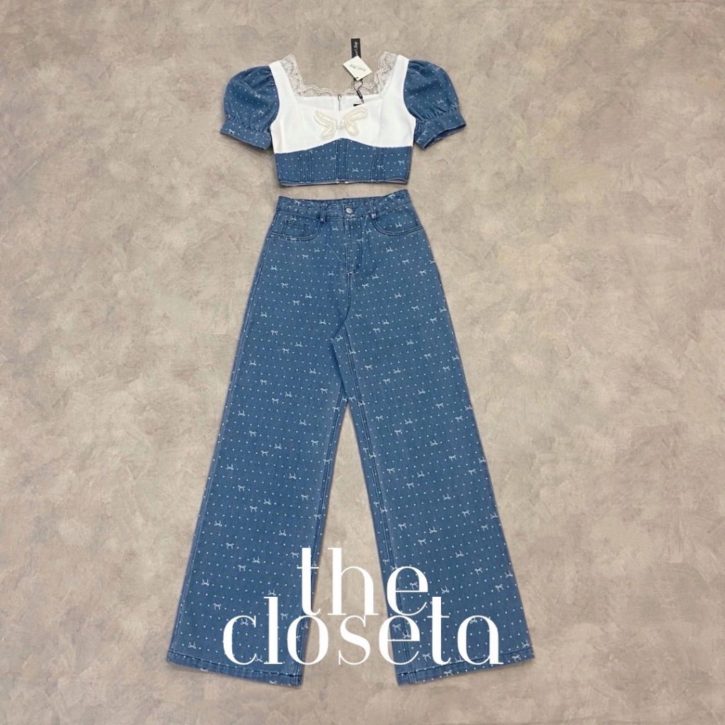 THE CLOSETA : (พร้อมส่ง) LV190 ชุดเซ็ทยีนส์เสื้อครอปแขนตุ๊กตา+กางเกงยีนส์ลายโบว์