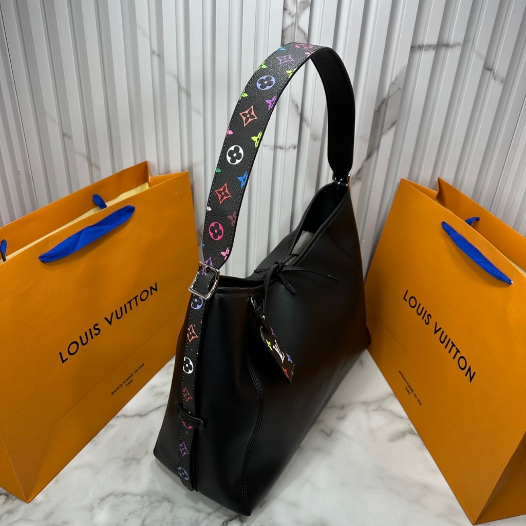 ORI | CarryAll Vibe Bag Murakami ใหม่ล่าสุด กระเป๋าสะพายทรงสวย ดีไซน์เรียบง่ายคลาสสิค หรู ดูผู้ดี มาพร้อมใบลูก