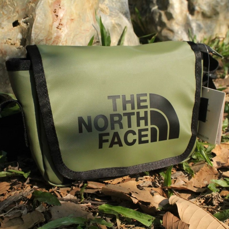 กระเป๋าสะพายข้าง กระเป๋าสะพาย The noth face ทรงสวย ใส่ไอแพดได้ ใส่ของจุ พร้อมส่งจากไทย