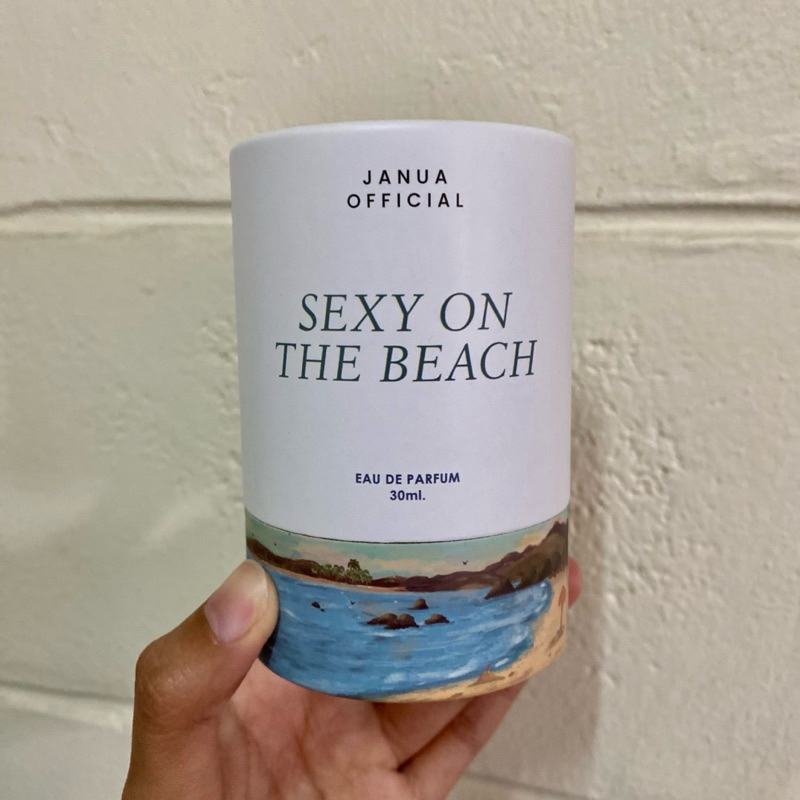 ส่งต่อ! Junua น้ำหอมแจนยัวร์ กลิ่น Sexy on the Beach ขนาด 30 ml. ราคาพิเศษ 129 บาทค่ะ