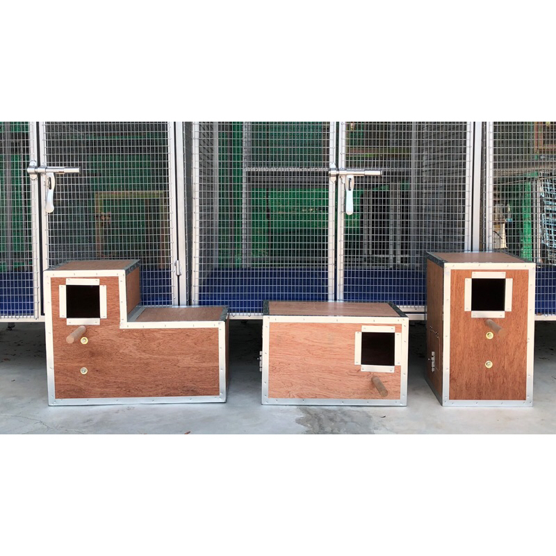 รังเพาะนกแก้วซันคอนัวร์ กล่องนอนทำจากไม้อัดแดง คุณภาพ AAA