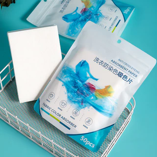 [กทมจัดส่ง]แผ่นดักจับสีตก (1แพ๊ค50แผ่น) การ์ด ผลิตภัณฑ์ดูแลผ้า สำหรับผ้าขาวและสี แผ่นดูดสีตก แผ่นซับสีตก แผ่นกันสีตกใส่ผ