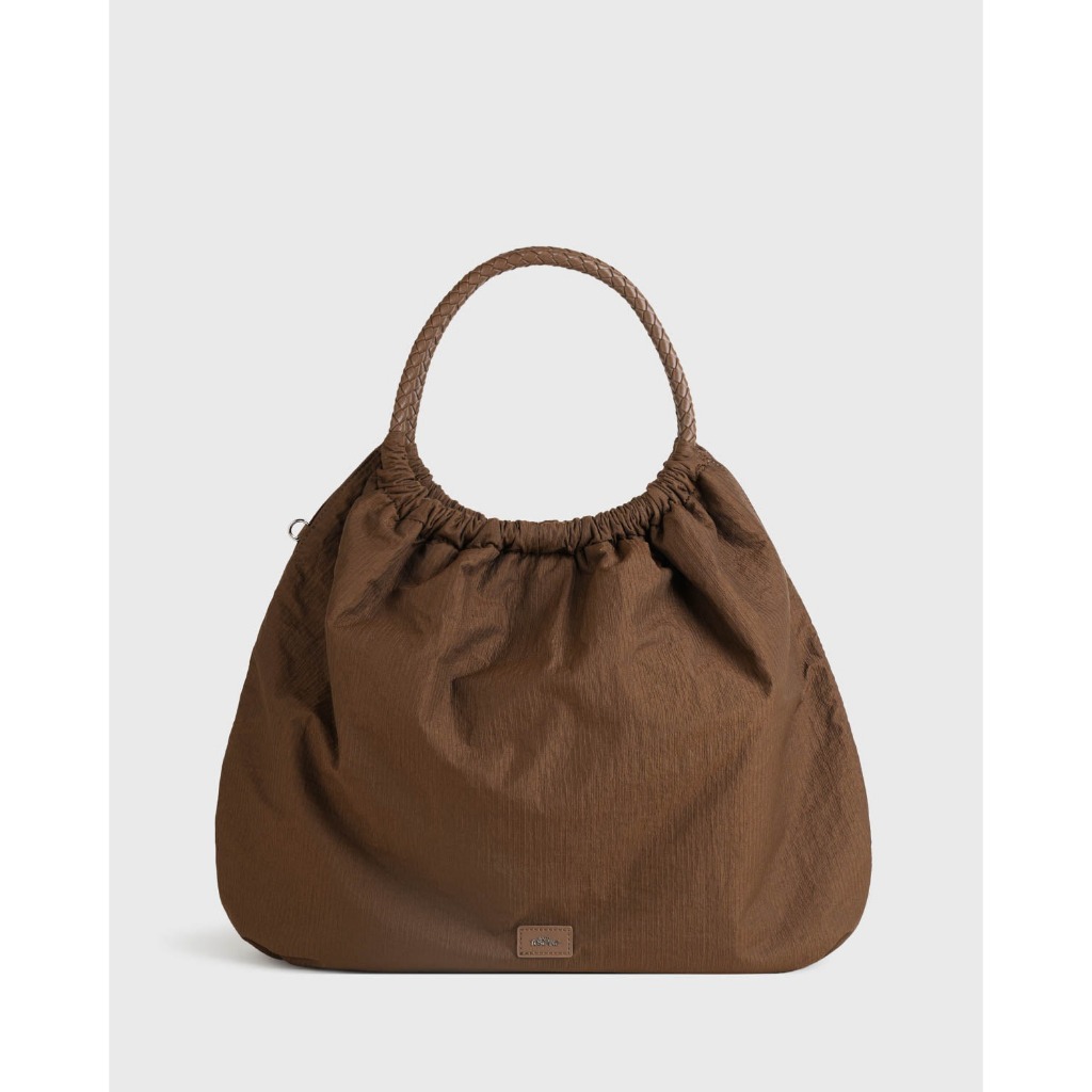 Tocco Toscano รุ่น Sonya Slouchy Tote กระเป๋าที่เป็นมิตรต่อสิ่งแวดล้อม น้ำหนักเบา กันน้ำ