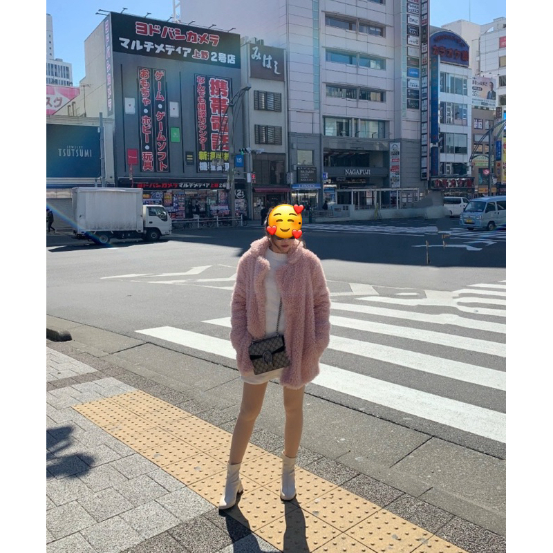 🎀เสื้อโค้ทสีชมพู มือสอง SHEIN Eilly Bazer ขนฟูนุ่มมาก สีจริงชมพูตุ่น **ราคา 490 บาท‼️