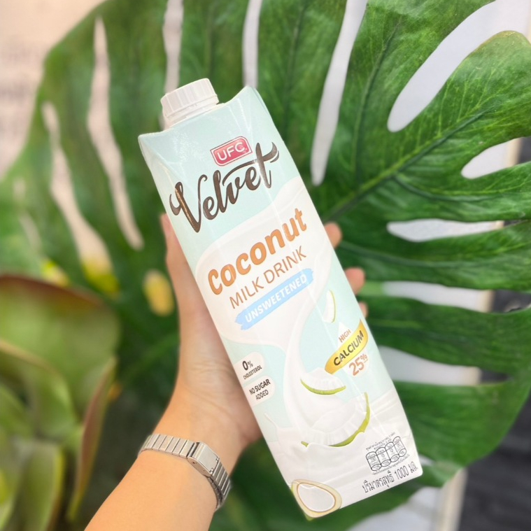 (โฉมใหม่) UFC Velvet Coconut Milk Unsweetened Drink ยูเอฟซี เวลเวท น้ำนมมะพร้าว รสจืด 1,000 มล.
