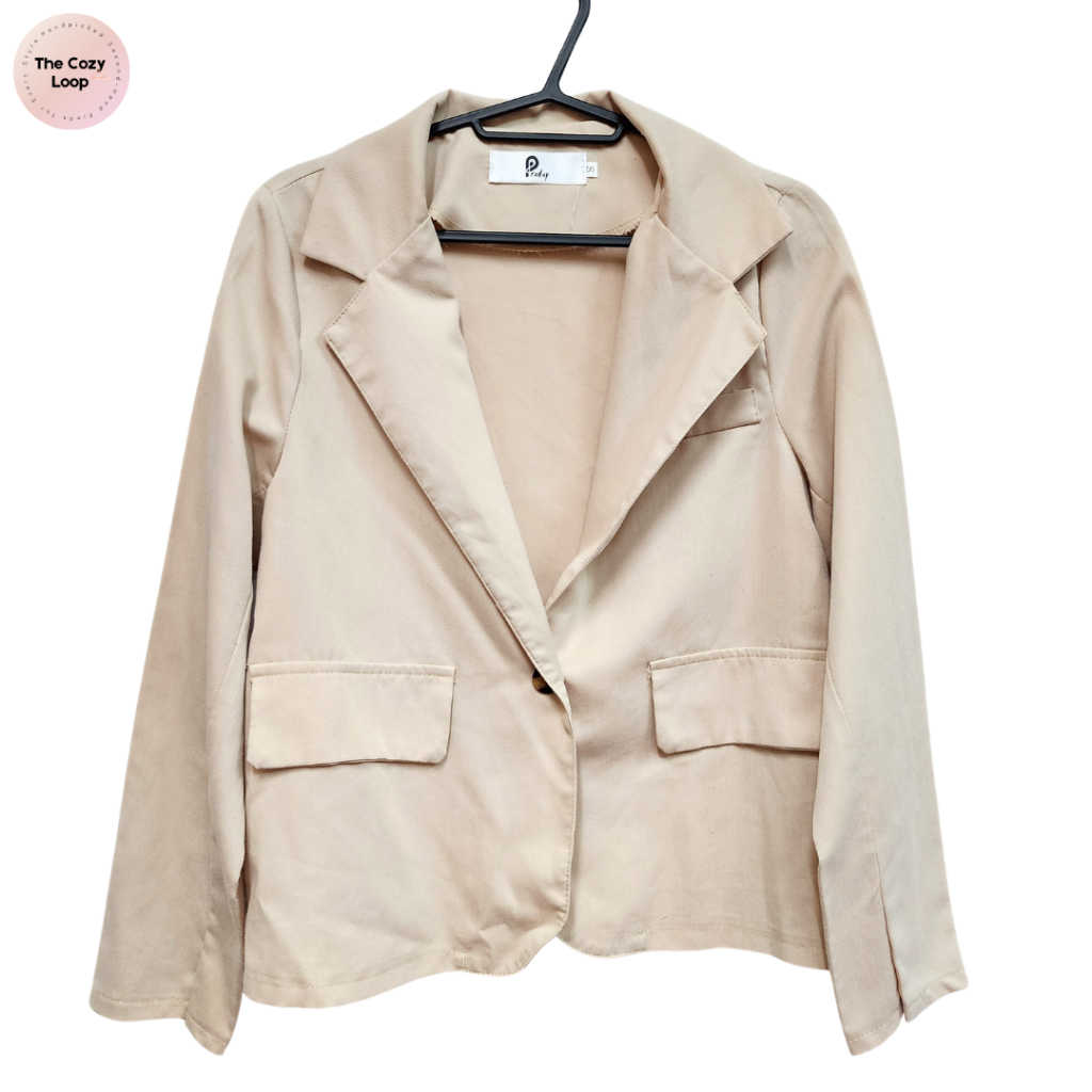 Pradap เสื้อผ้ามือสอง สภาพดี✨ เสื้อสูทเบลเซอร์ Blazer แขนยาว สีครีม