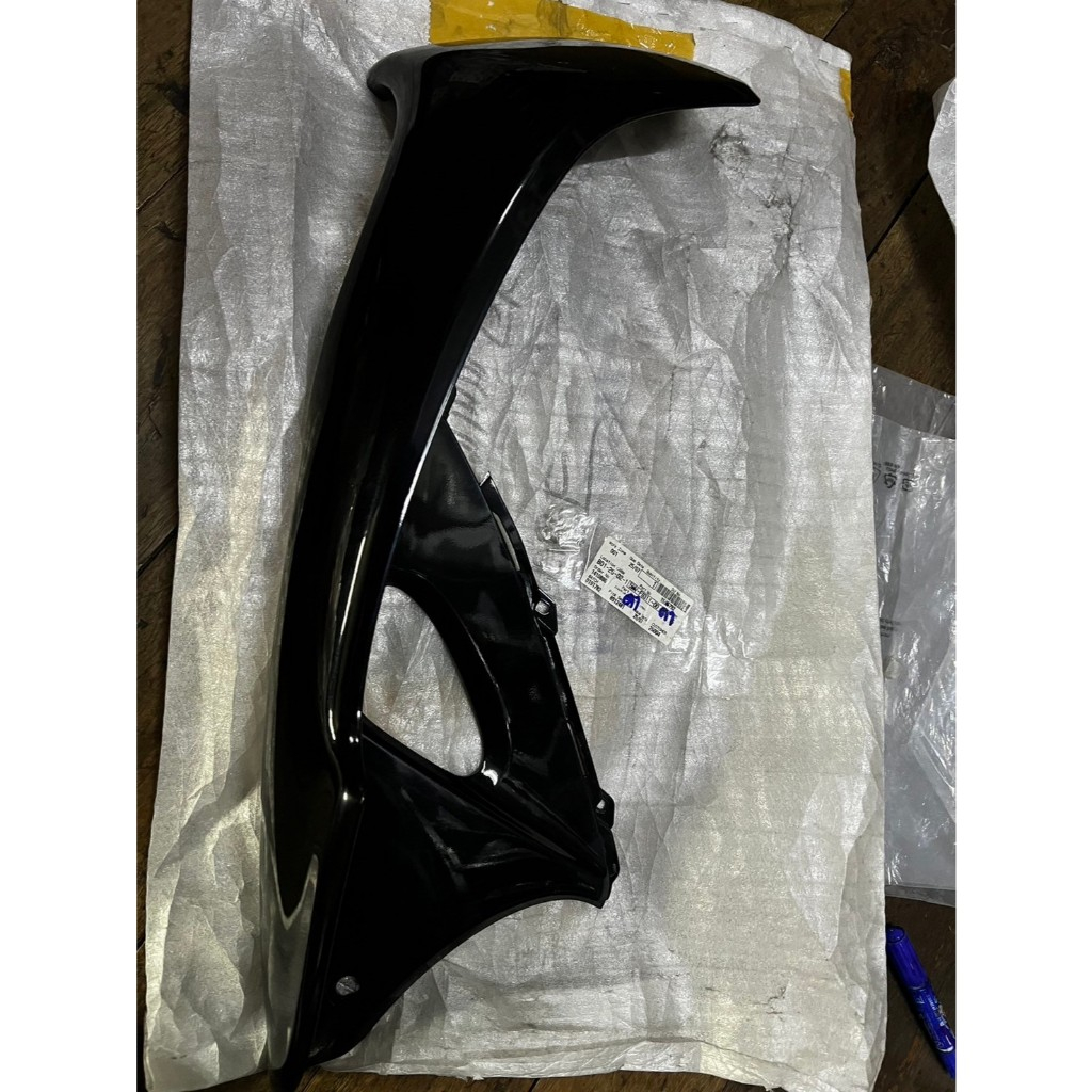 บังลม ข้างซ้าย สีดำ รุ่น FRESH อะไหล่แท้ศูนย์ YAMAHA 5HV-F8311-00-?? ฝาข้าง ชุดสี คอลโซน แฟริ่ง