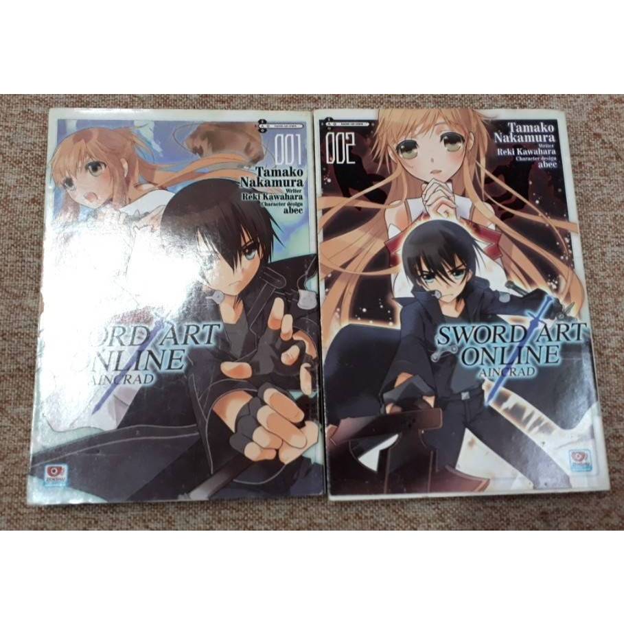หนังสือการ์ตุนมือสอง "Sword art online Fairy Dance" และ "Sword art online Aincrad" (N21.48)
