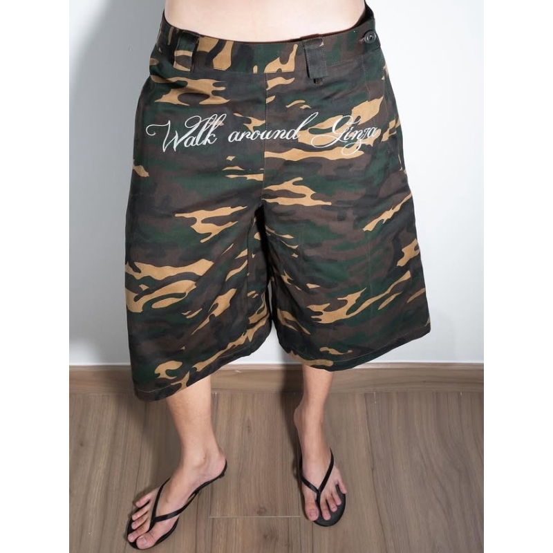 WAG BAGGY SHORT CAMO - 67 Percent