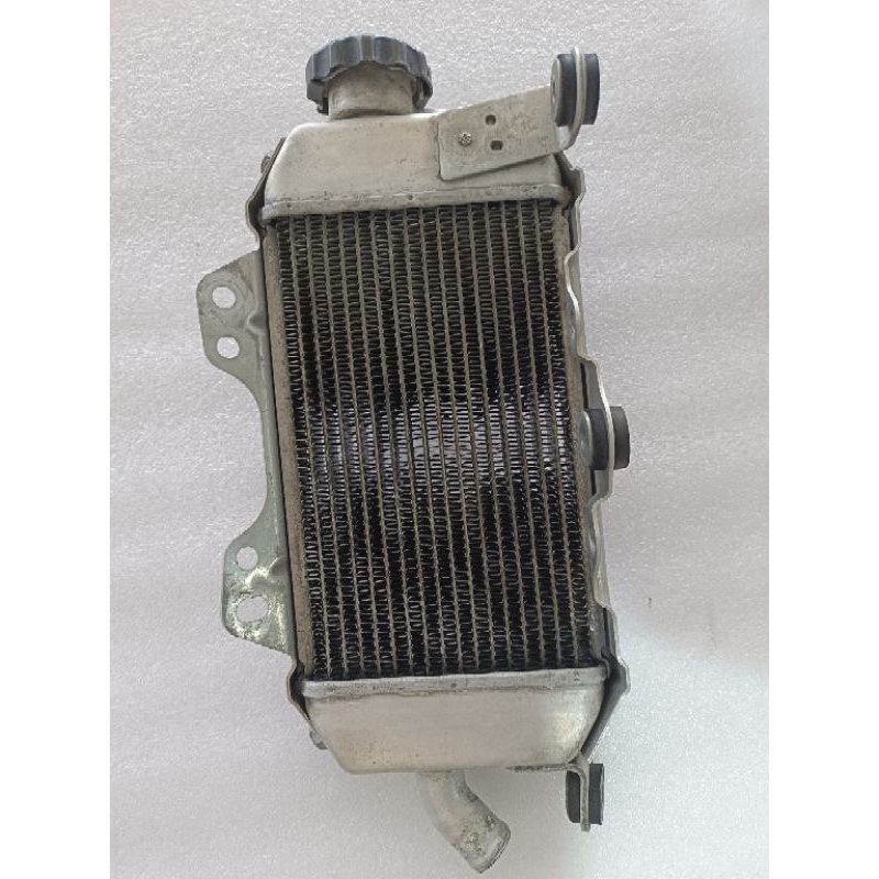 หม้อน้ำขวา KLX250 DTK250 มือ2 สภาพดี