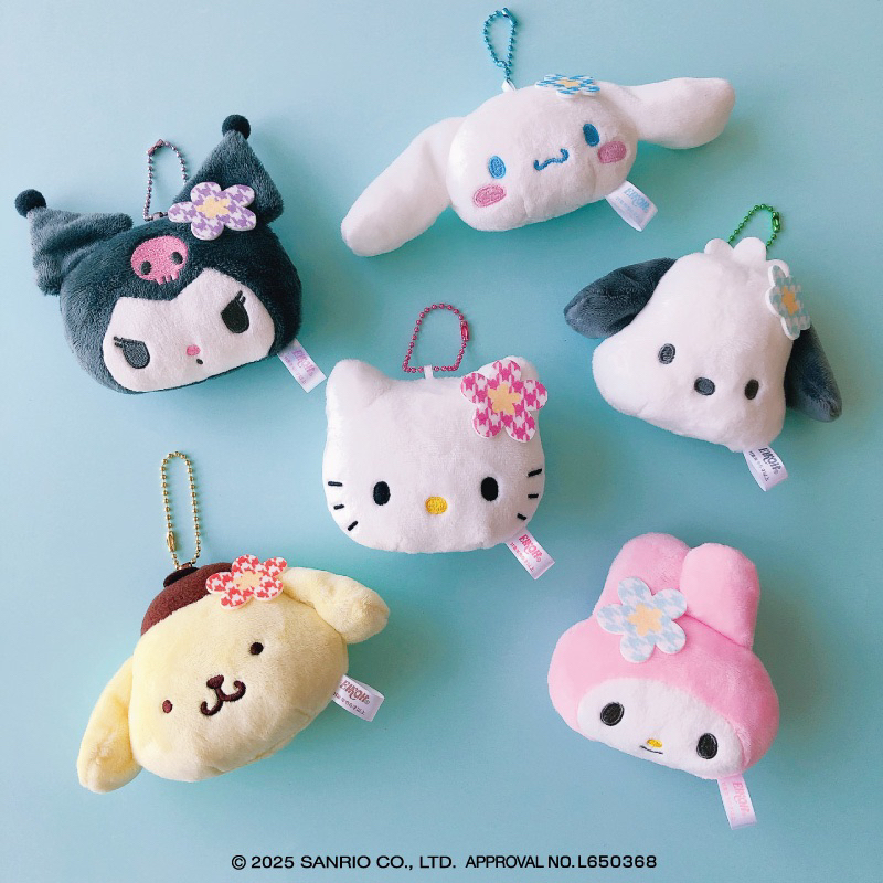 Pre-order พวงกุญแจ พวงกุญแจห้อยกระเป๋า ซานริโอ้ ดอกไม้ ชบา Sanrio flower keychain