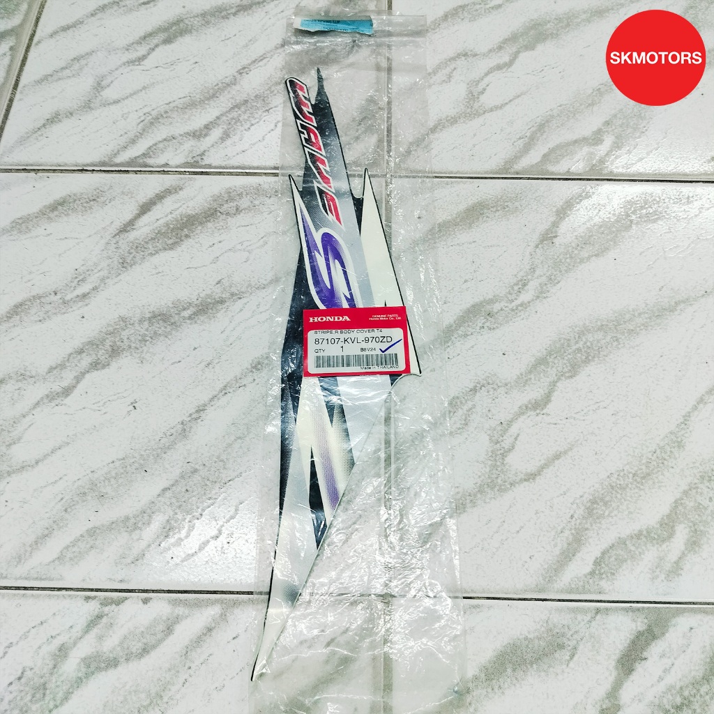 แถบติดฝาครอบตัวถังขวา รถสีขาว รหัสสินค้า 87107-KVL-970ZD สำหรับรถ HONDA NF125T/MT(B) แท้เบิกศูนย์100