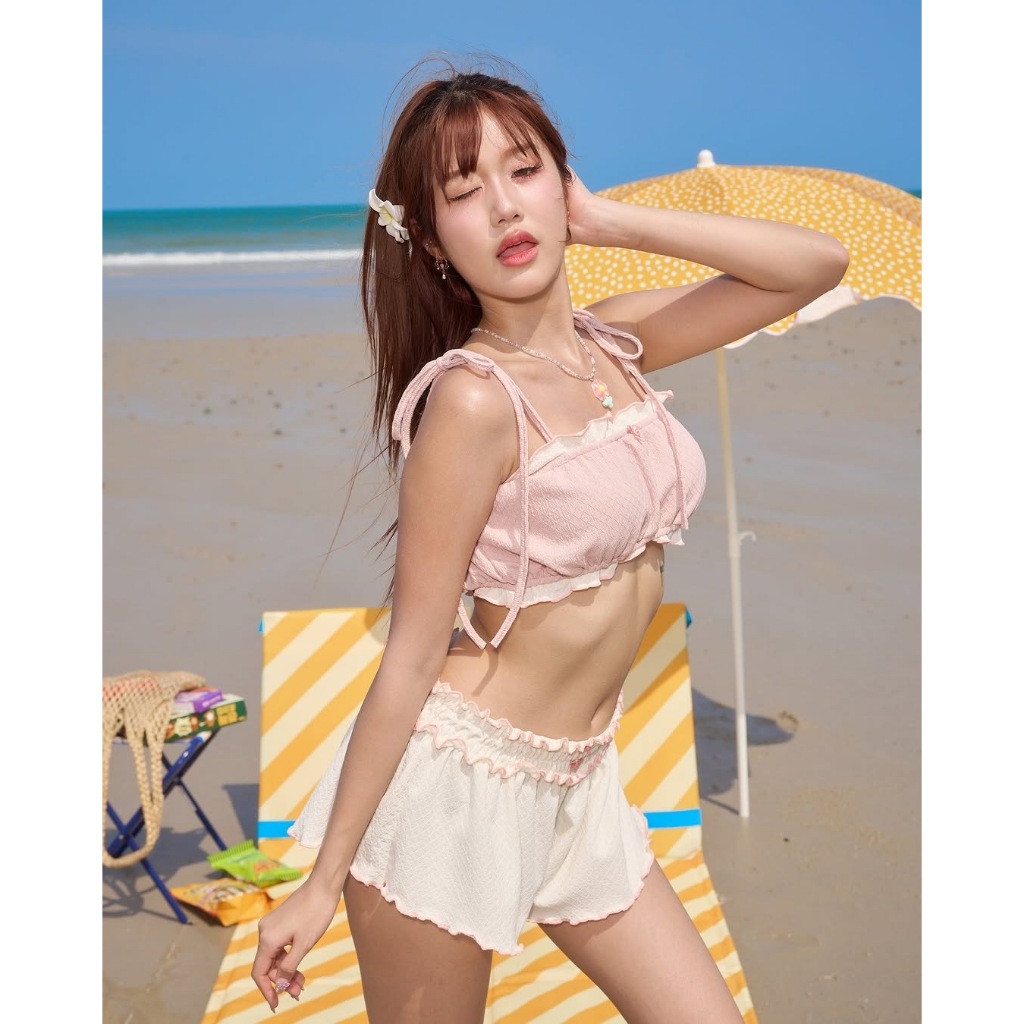 พร้อมส่ง🤍 // AVAALENE.TH - BEACH CLUB - CLOUDNY TOP (เฉพาะเสื้อ)