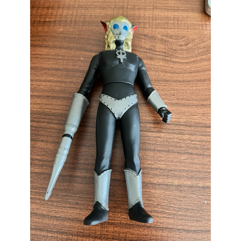 Bandai Ultraman Ultra Monster Series 23 Alien Magma Figure (มือสอง)