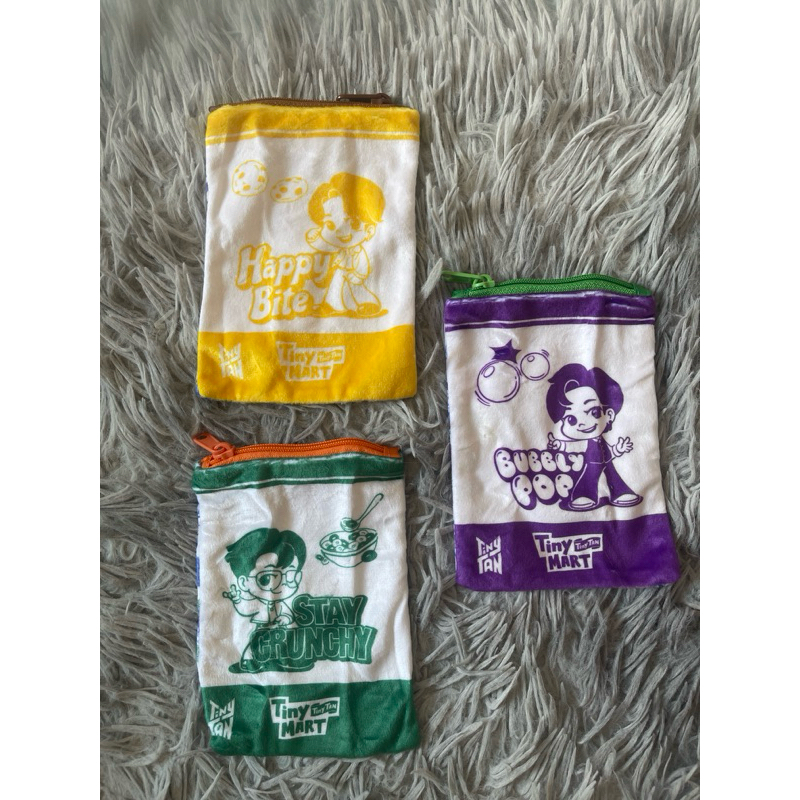 กระเป๋าตัง  Tiny Tan