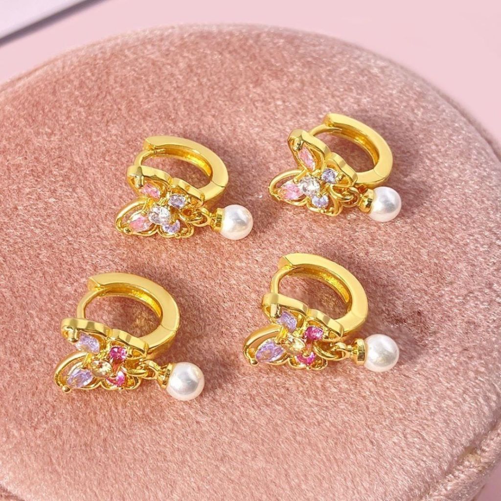 🔥พร้อมส่ง🔥 ต่างหูเซ็ทชุบทอง 18K เพชร CZ AAA+ เส้นแสงสวยมาก **ราคาต่อ 1 เซ็ท**