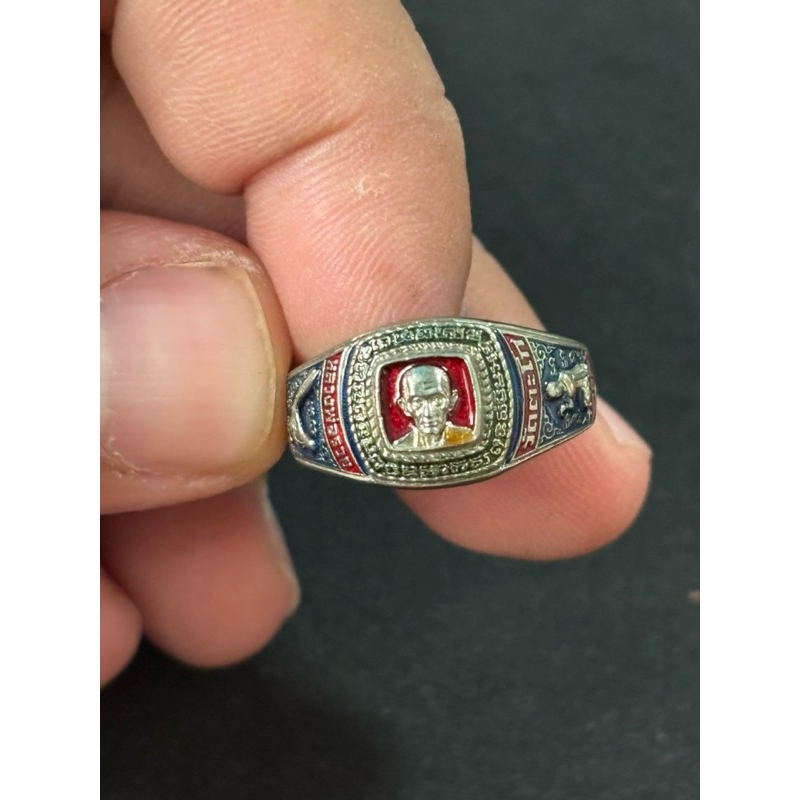 แหวนหลวงพ่อรวย ปาสาทิโก วัดตะโก จ.อยุธยา  ปี 2562 รุ่นสร้างเจดีย์ปาสาทิโก เนื้ออัลปาก้า ลงยา ไซด์เบอ