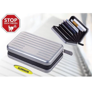 Troika - Credit card case "KARTENKOFFER" มีการป้องกันการอ่านข้อมูลแบบชิป RFID ใส่การ์ดได้ถึง 20 ใบ