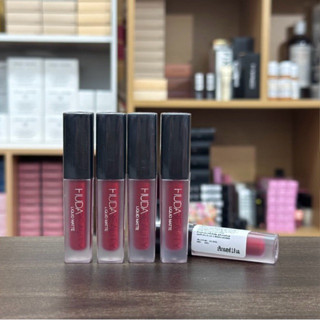 ( สินค้าผลิตเก่ามาก 10/2021 ) Huda Beauty Liquid Matte Ultra…
