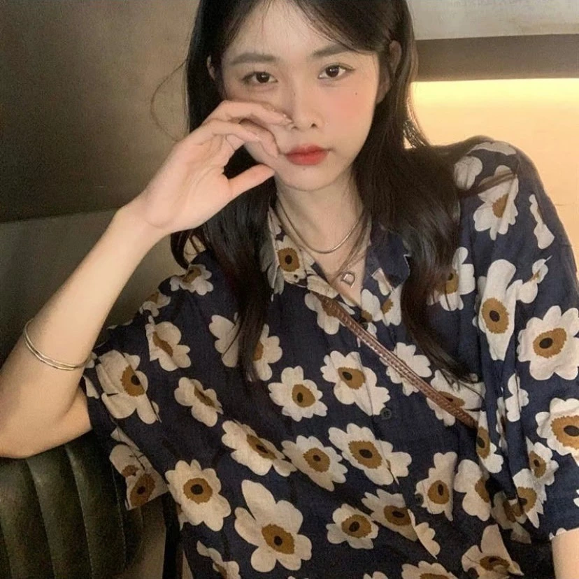 เสื้อสงกรานต์ ลายดอก คอปก แขนสั้น ผ้าไหมอิตาลี thumbnail 5