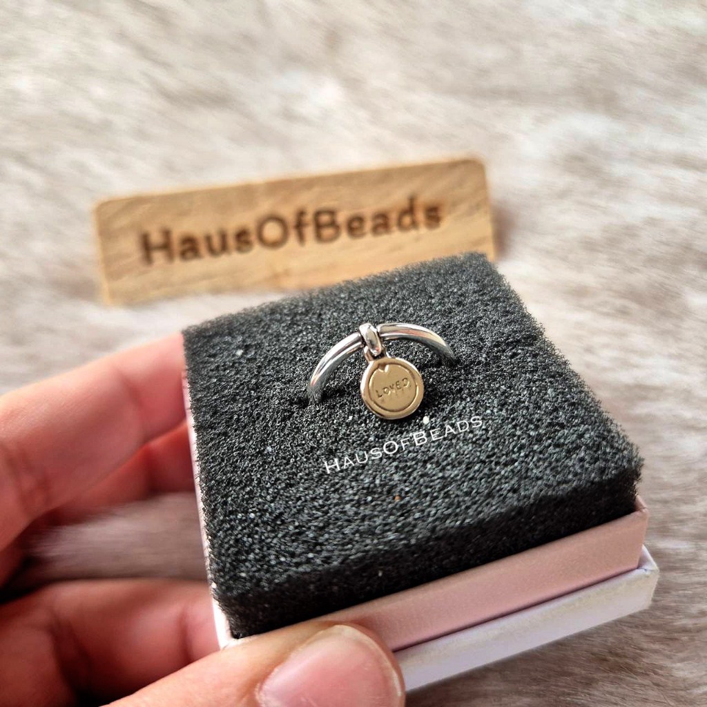 ⭐️ ของแท้ 100% พร้อมกล่อง+ถุง ⭐️ Two-Tone Loved Script Ring